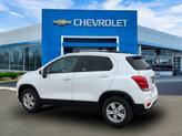 Thumbnail of 2022 Iridescent Pearl Tricoat Chevrolet Trax