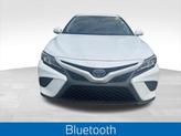 Thumbnail of 2019 Super White Toyota Camry Hybrid