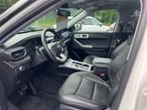 Thumbnail of 2022 Star White Ford Explorer