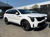 Thumbnail of 2024 Glacial White Pearl Kia Sorento