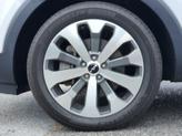 Thumbnail of 2022 Glacial White Pearl Kia Telluride