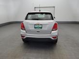 Thumbnail of 2017 Silver Ice Metallic Chevrolet Trax