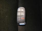 Thumbnail of 2021 Diamond Black Crystal Pearlcoat Jeep Grand Cherokee
