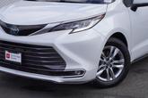 Thumbnail of 2022 Wind Chill Pearl Toyota Sienna