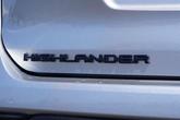 Thumbnail of 2025 Celestial Silver Metallic Toyota Highlander