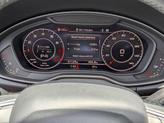 Thumbnail of 2020 Glacier White Metallic Audi Q5