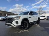 Photo of 2025 Pure White Volkswagen Atlas