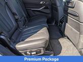 Thumbnail of 2020 Black Sapphire Metallic BMW X7