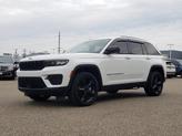 Thumbnail of 2023 Bright White Clearcoat Jeep Grand Cherokee