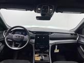 Thumbnail of 2025 Metallic Jeep Grand Cherokee