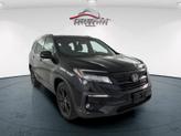 Photo of 2020 Black Honda Pilot