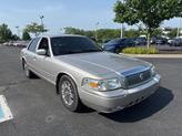 Thumbnail of 2010 Gold Mercury Grand Marquis