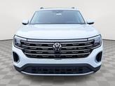 Thumbnail of 2025 Opal White Pearl Effect Volkswagen Atlas