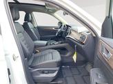 Thumbnail of 2025 Opal White Pearl Effect Volkswagen Atlas