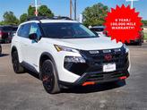 Photo of 2026 Everest White Pearl Tricoat Nissan Rogue
