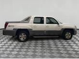 Photo of 2002 Summit White Chevrolet Avalanche