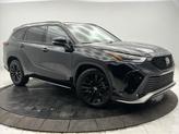 Photo of 2023 Midnight Black Metallic Toyota Highlander