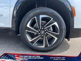 Thumbnail of 2025 White Frost Tricoat Buick Enclave