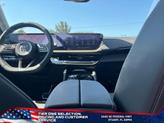 Thumbnail of 2025 Summit White Buick Envision
