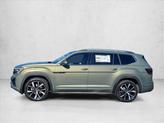 Thumbnail of 2026 avocado green pearl Volkswagen Atlas
