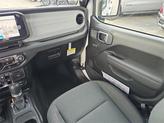 Thumbnail of 2025 Bright White Clearcoat Jeep Gladiator