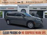 Photo of 2022 Ceramic Gray Clearcoat Chrysler Pacifica