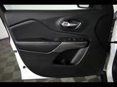 Thumbnail of 2021 Bright White Clearcoat Jeep Cherokee