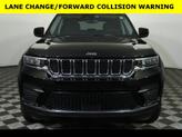 Thumbnail of 2023 Diamond Black Crystal Pearlcoat Jeep Grand Cherokee