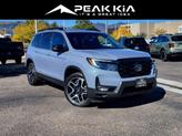 Photo of 2022 Sonic Gray Pearl Honda Passport