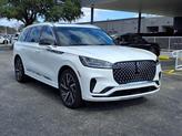 Thumbnail of 2025 White Metallic Lincoln Aviator