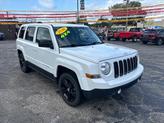 Thumbnail of 2016 Bright White Clearcoat Jeep Patriot