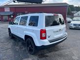 Thumbnail of 2016 Bright White Clearcoat Jeep Patriot