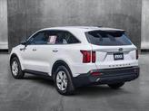 Thumbnail of 2021 Glacial White Pearl Kia Sorento