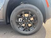 Thumbnail of 2025 Baltic Gray Metallic Clearcoat Jeep Grand Cherokee L