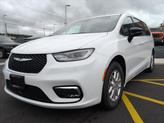 Thumbnail of 2025 Bright White Clearcoat Chrysler Pacifica