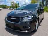Thumbnail of 2023 Brilliant Black Crystal Pearlcoat Chrysler Pacifica