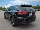 Thumbnail of 2019 Midnight Black Metallic Toyota Highlander