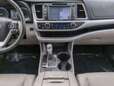 Thumbnail of 2019 Midnight Black Metallic Toyota Highlander