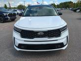 Thumbnail of 2021 Glacial White Pearl Kia Sorento