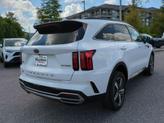 Thumbnail of 2021 Glacial White Pearl Kia Sorento