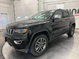 Thumbnail of 2022 Diamond Black Crystal Pearlcoat Jeep Grand Cherokee