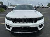 Thumbnail of 2025 Bright White Clearcoat Jeep Grand Cherokee