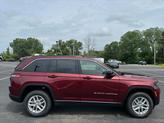 Thumbnail of 2025 Velvet Red Pearlcoat Jeep Grand Cherokee