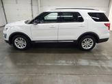 Thumbnail of 2017 Oxford White Ford Explorer