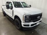 Thumbnail of 2025 Oxford White Ford F-250
