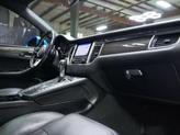 Thumbnail of 2017 Blue Porsche Macan