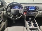Thumbnail of 2019 Lunar Silver Metallic Honda Pilot