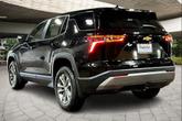 Thumbnail of 2026 Mosaic Black Metallic Chevrolet Equinox