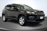 Photo of 2018 Diamond Black Crystal Pearlcoat Jeep Compass