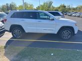 Thumbnail of 2020 Bright White Clearcoat Jeep Grand Cherokee